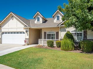 1117 N Carson Ct, Visalia, CA 93291