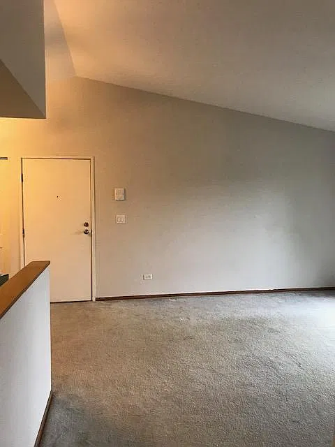 1 bed, 700 sqft, $1,300 — Photo 2