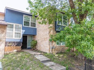 6933 Stockport Dr, San Antonio, TX 78239