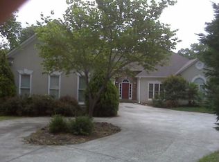 112 Pointe View Ct, Jackson, GA 30233