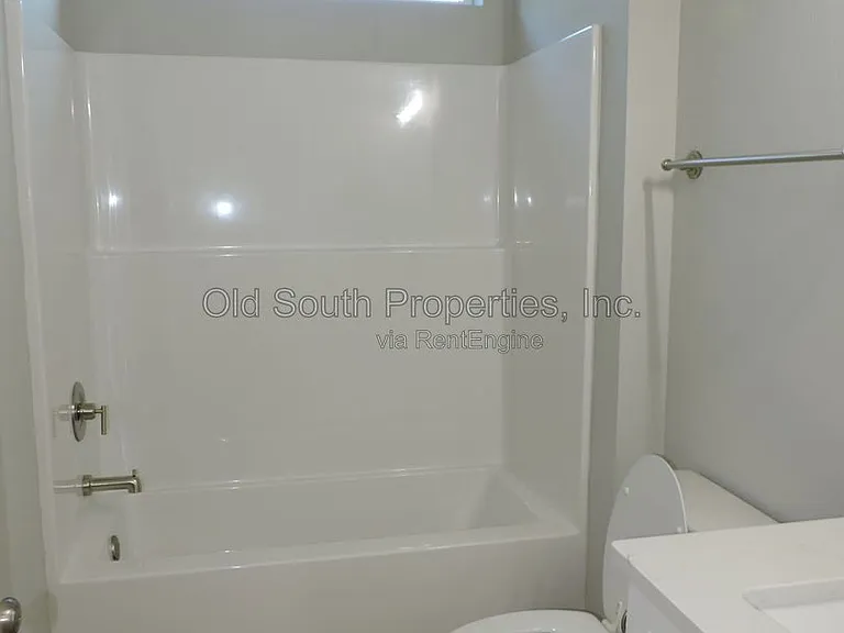706 N F St #A — Photo 25