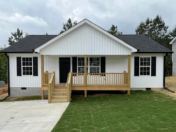 130 Roslyn Ct, Dalton, GA 30720