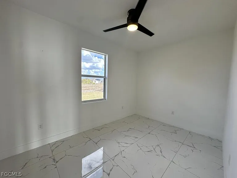 325 Paulcrest Ave — Photo 7