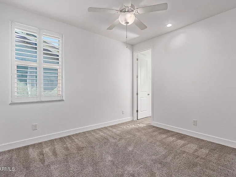 3056 E Appaloosa Rd — Photo 25