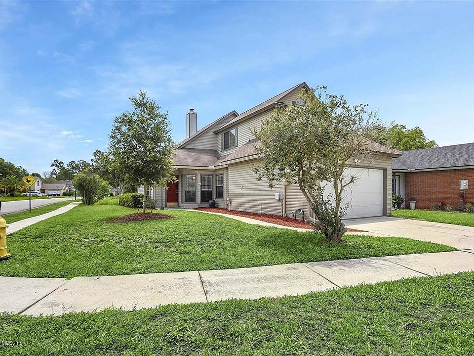1st image of 10542 Running Oak Ct