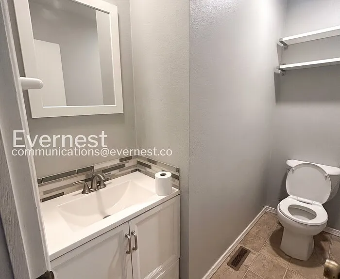 935 Saturn Dr #106 — Photo 15