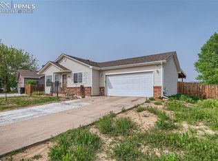 3902 Mountain View Dr, Evans, CO 80620