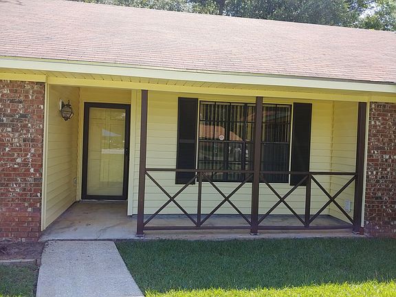 2nd image of 2515 College Park Ln