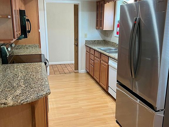 3rd image of 31207 Kimberly Ct