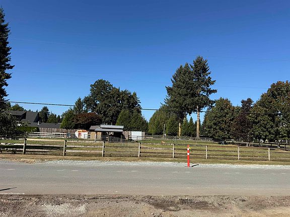 3rd image of 24157 52nd Ave