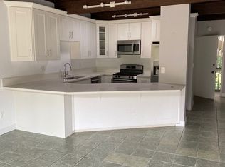 871 Park Ave APT C, Laguna Beach, CA 92651