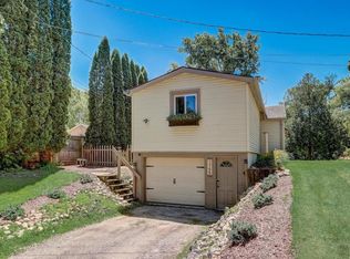 1745 Covered Bridge Rd, Cedarburg, WI 53012