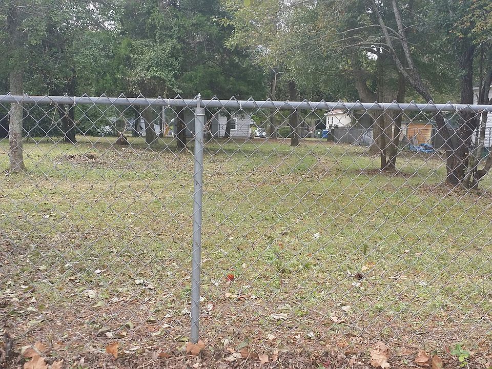 2nd image of 549 Manly Ave