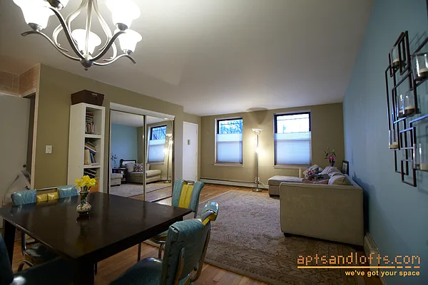 Rented by aptsandlofts.com | media 6