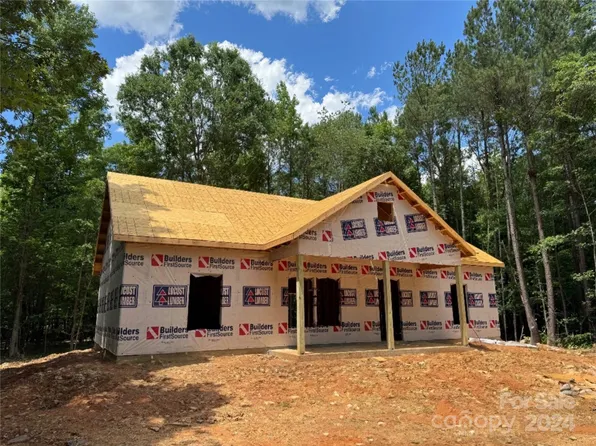 322 Stanback St, Mount Gilead, NC 27306