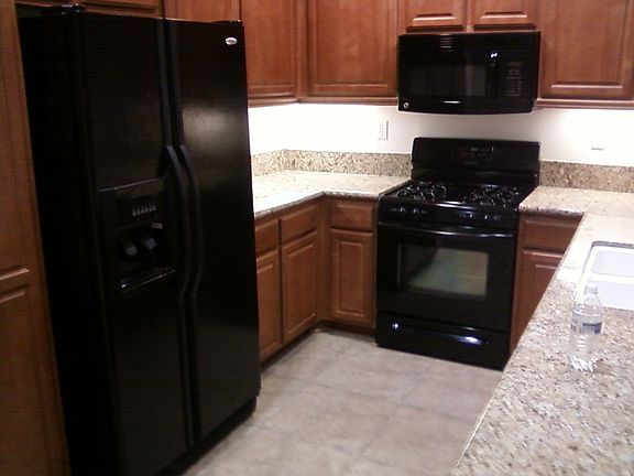 4th image of 537 N Palm Ave