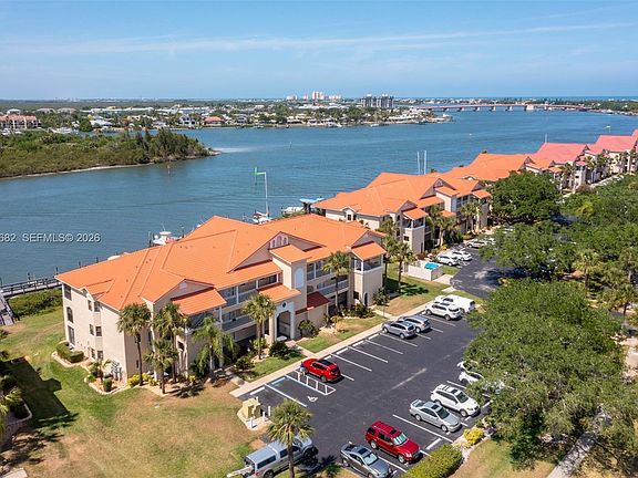2nd image of 452 Bouchelle Dr APT 303