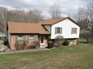 32 Sugar Lane Ter, Morgantown, WV 26501