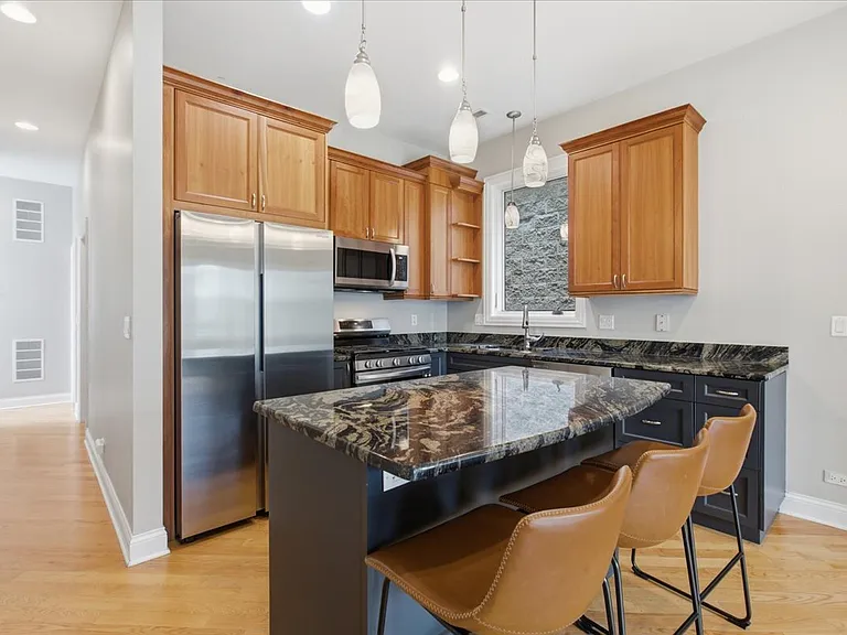 2151 W Warren Blvd #2 — Photo 4