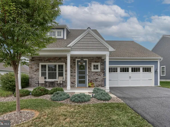 1040 Grant Cir, Lebanon, PA 17042