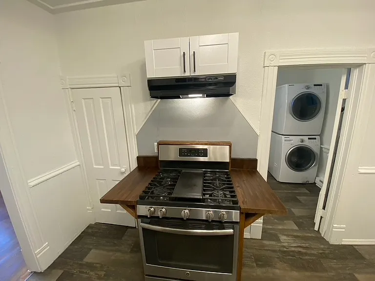 811-819 Woody Street - 1 — Photo 7
