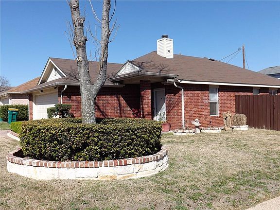 5th image of 572 Majestic Park Ln