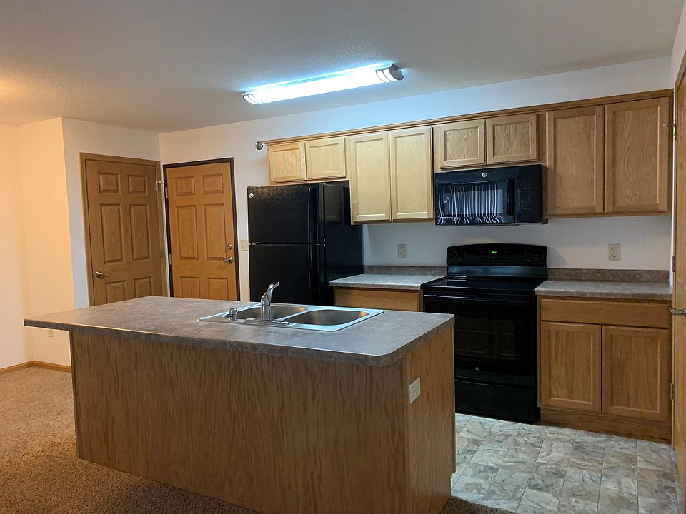 1st image of 1908 Commercial St #207