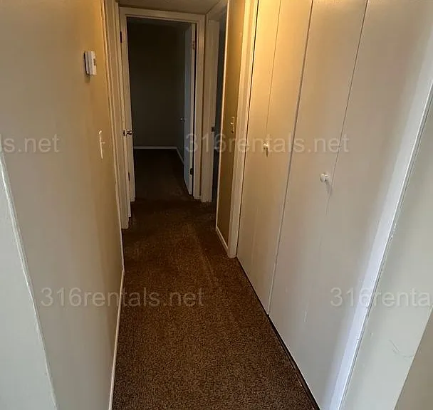 6716 W Par Ln #4 — Photo 6