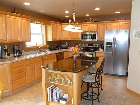 3rd image of 1851 Ashford Dr