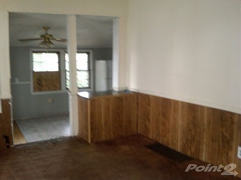 3rd image of 1212 Courtney St NW