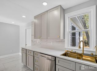 43 Linden Ln, Plainsboro, NJ 08536