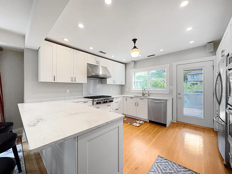3440 W 26th Ave — Photo 3