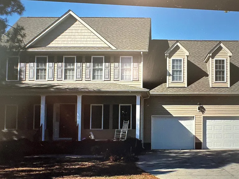 311 Pinecroft Dr — Photo 10
