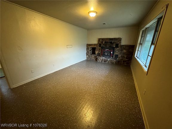 4th image of 4807 Alma Hwy