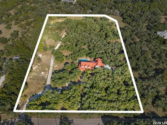 2nd image of 2471 OAK RUN DR