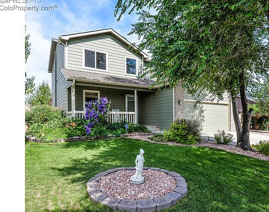 Mature, lush landscaping