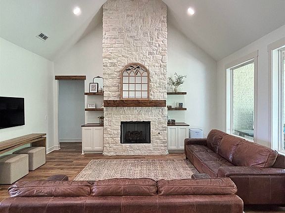 3rd image of 238 Serenity Dr