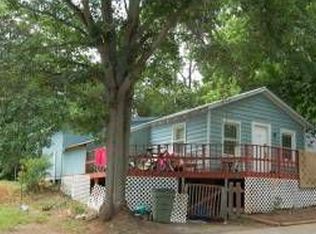 104 S Cedar St, Walhalla, SC 29691
