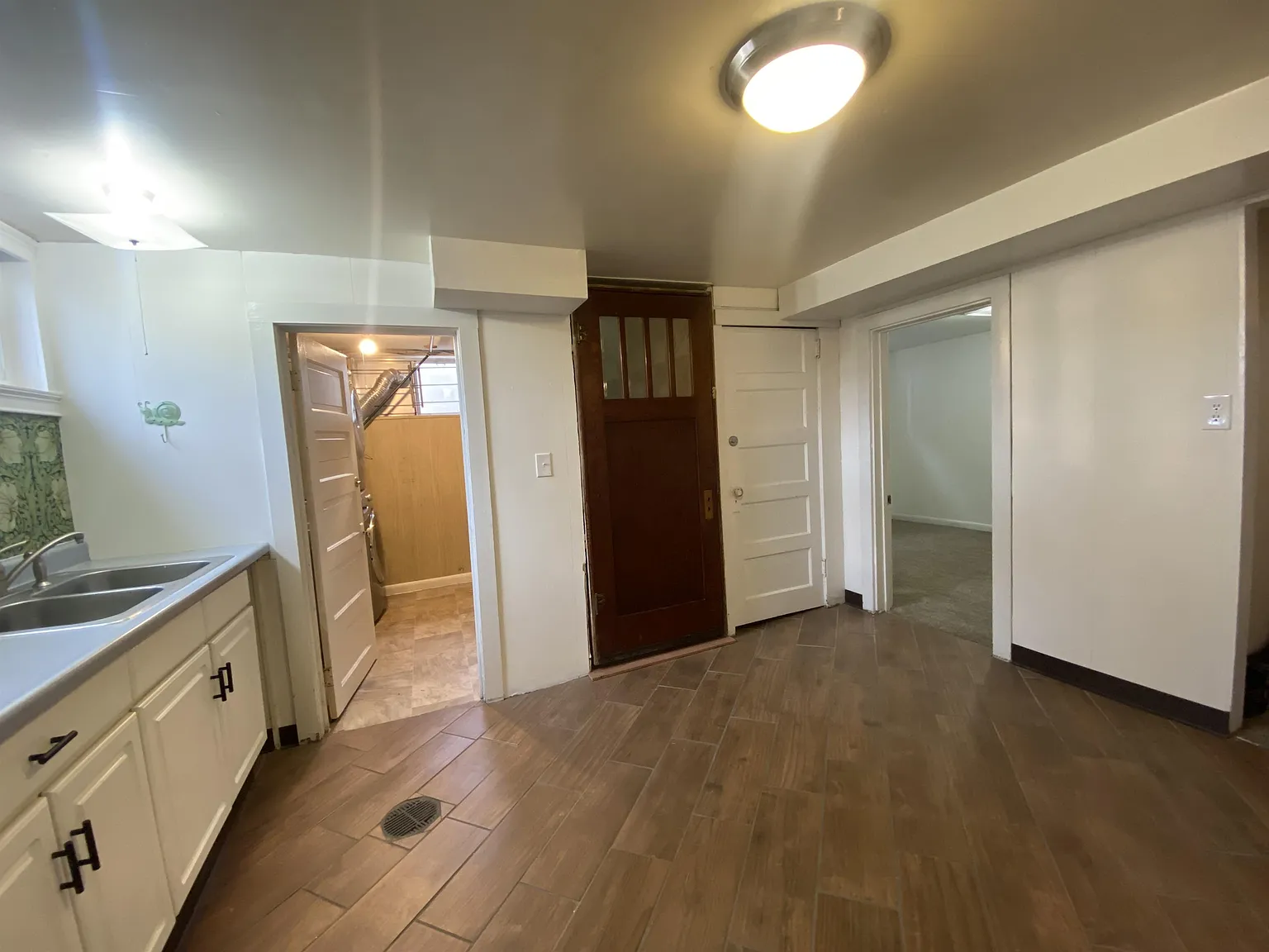 1700 13th Avenue - Unit B (Room 1) — Photo 3