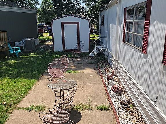 3rd image of 4625 S Seneca St Lot 2