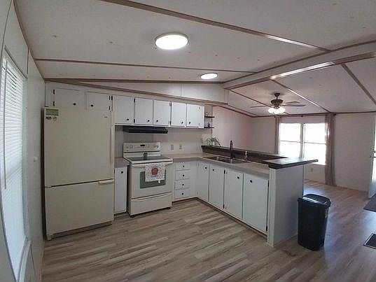 3rd image of 18224 SE 18th St