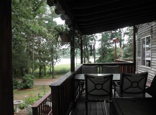 60 Mayflower Ridge Dr, Wareham, MA 02571