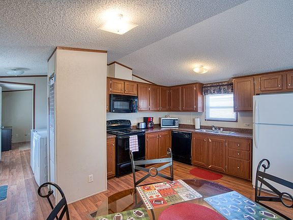 2nd image of 1828 S Redbud St #A-b