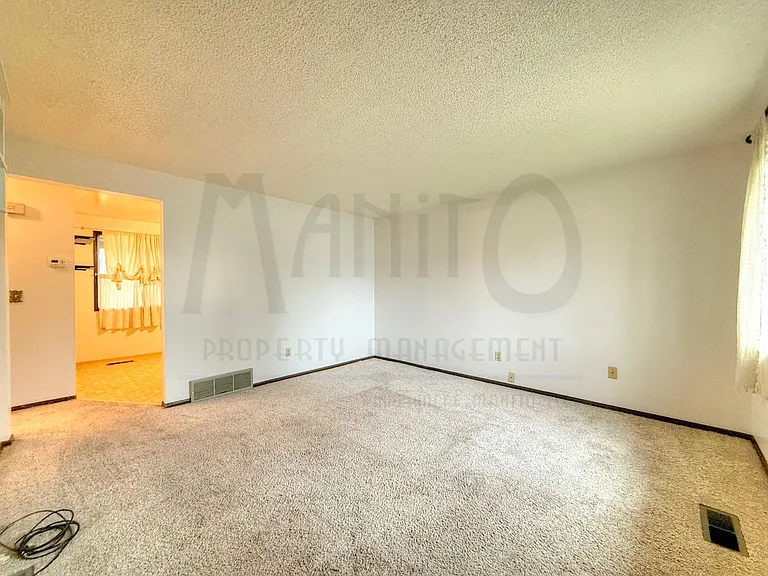 7924 E Indiana Ave — Photo 4