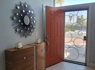 3327 Seminole Cir, Las Vegas, NV 89169