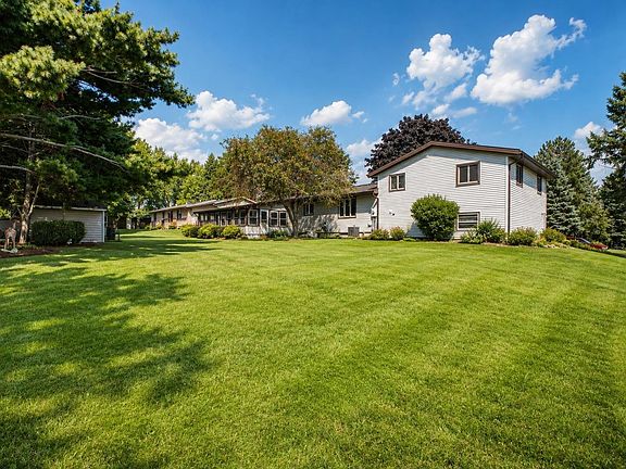 2nd image of 617 Melanie Ln
