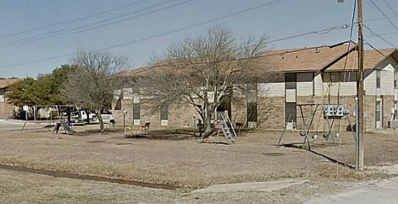 5th image of 101 Deerwood Dr