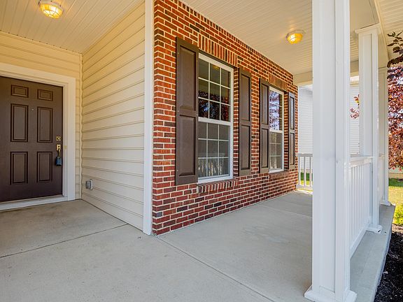 5th image of 78 Winding Valley Dr