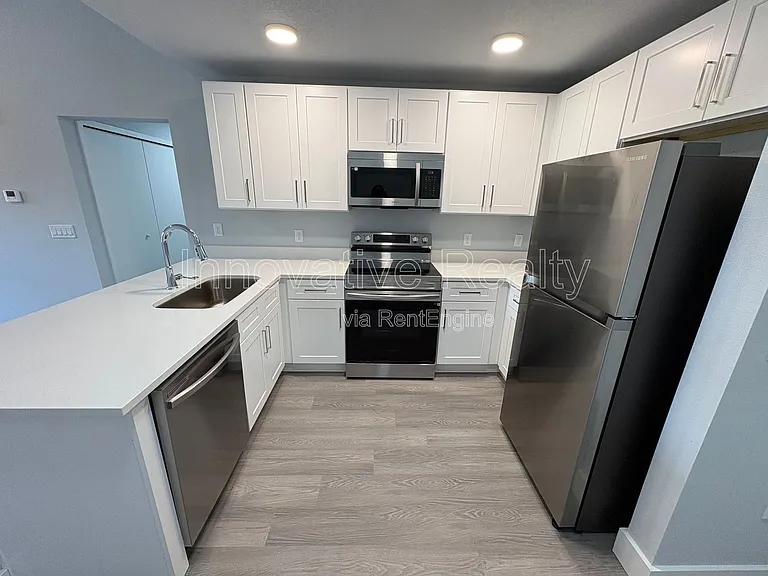 2240 Florida Dr #101 — Photo 4