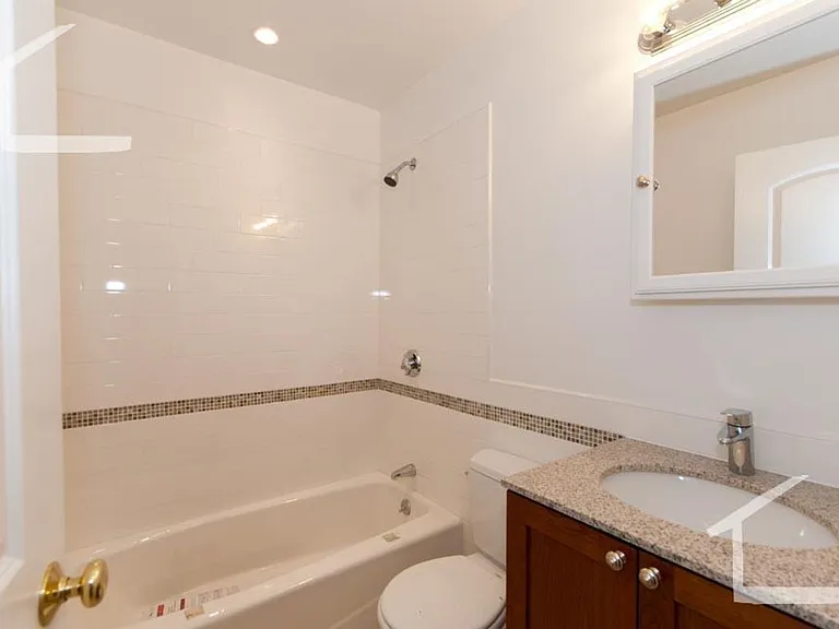 27 Glenville Ave #3 — Photo 10